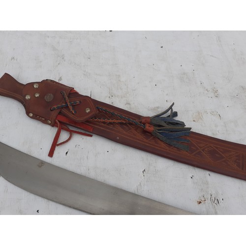 190 - VERY LARGE MACHETE IN LEATHER SLEEVE