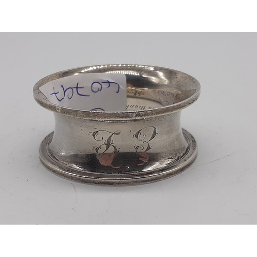 210 - A SILVER NAPKIN RING 22.7grms