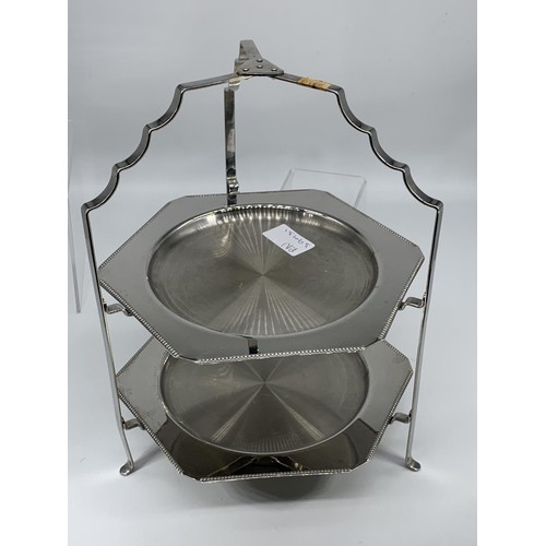 431 - AN OLD HALL PLATED CAKESTAND