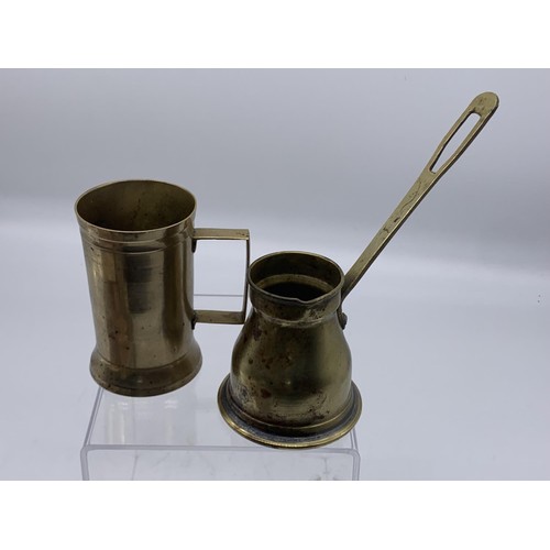 465 - ANTIQUE BRASS TANKARD & MEASURE