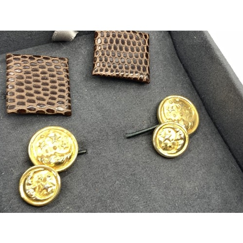 476 - 2 PAIR OF VINTAGE CUFFLINKS (1 LEATHER AND MOONSTAR )