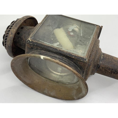 490 - ANTIQUE CARRIAGE LAMP