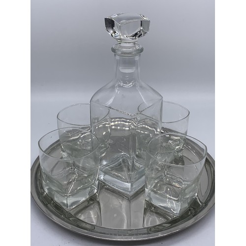 518 - A BOXED DECANTER AND GLASS SET WITH TRAY