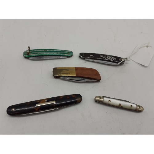 611 - A LOT OF SMALL COLLECTABLE PENKNIVES M.O.P HANDLE ETC