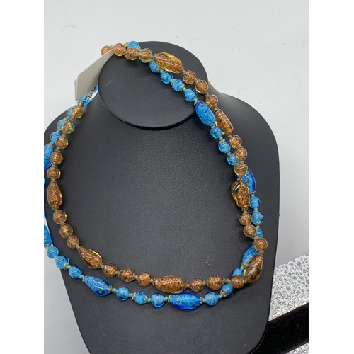 727 - A VINTAGE AMBER SATYLE NECKLACE & BLUE MORANO GLASS NECKLACE