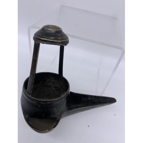 598 - BRONZE OIL POURER