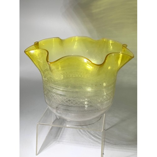 677A - ETCHED VICT LEMON SHADE