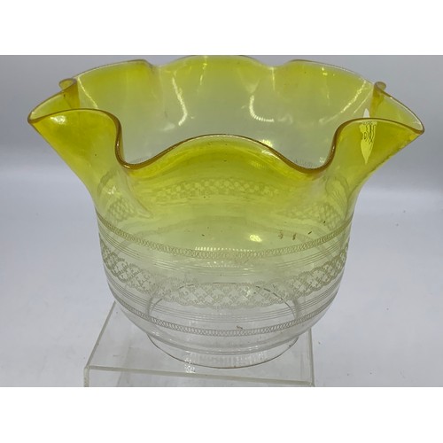 677A - ETCHED VICT LEMON SHADE