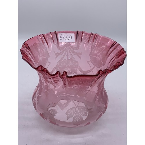 686A - ETCHED VICT RUBY SHADE