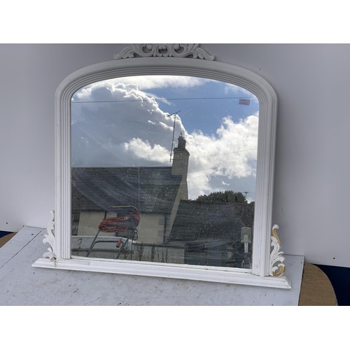 890 - WHITE OVERMANTLE SLIGHT MARKS 90X36