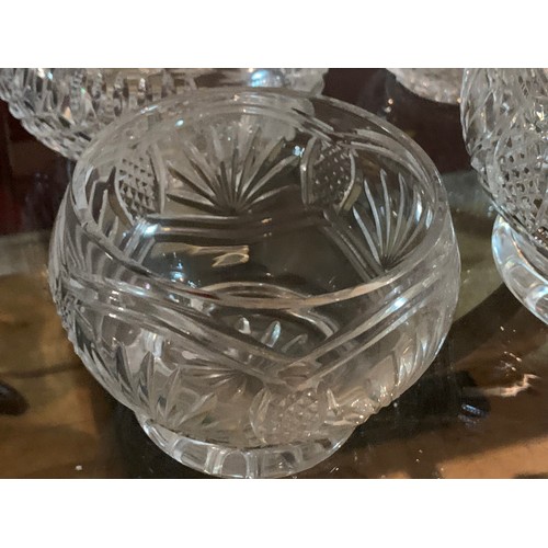 150a - Collection of larger sized Tyrone crystal & other crystal fruit bowls/vases