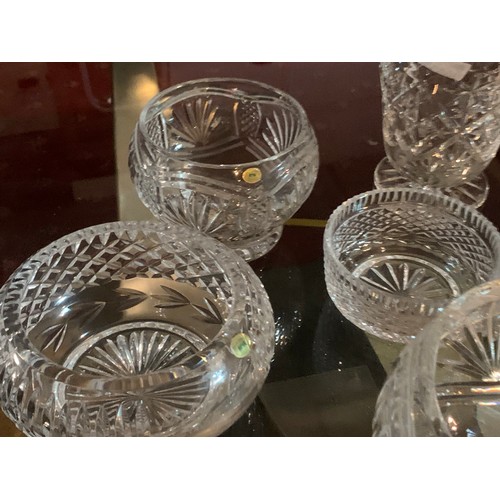 150a - Collection of larger sized Tyrone crystal & other crystal fruit bowls/vases