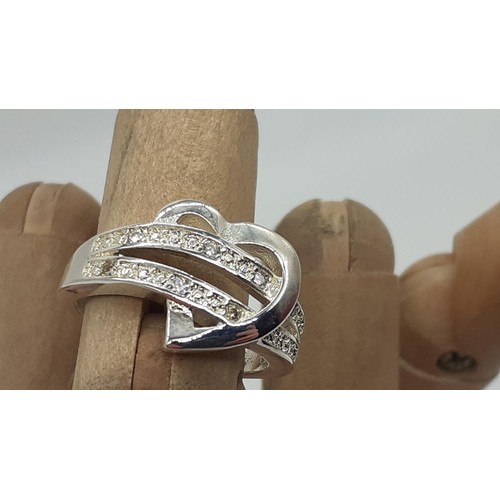 231A - SILVER HEART RING SET WITH WHITE STONES SIZE P