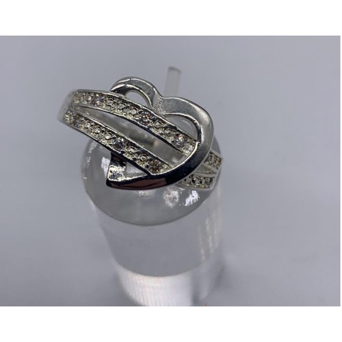 231A - SILVER HEART RING SET WITH WHITE STONES SIZE P