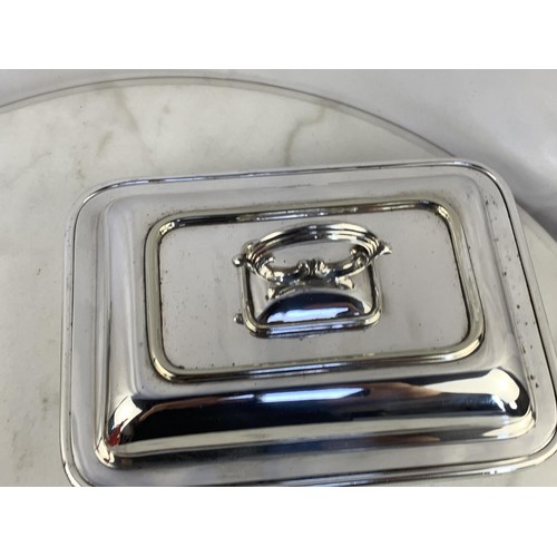 44 - A SILVER PLATED TUREEN AND LID
