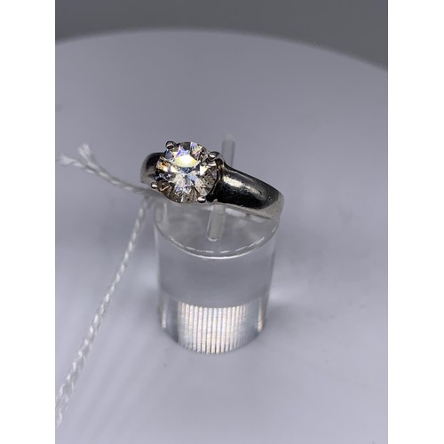 159 - A HEAVY SHANK SILVER SOLITAIRE RING