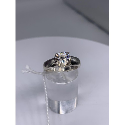 159 - A HEAVY SHANK SILVER SOLITAIRE RING