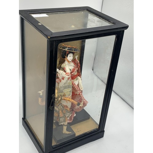 196 - ANTIQUE CASE CONTAINING ORIENTAL FIGURINES 14X8X7