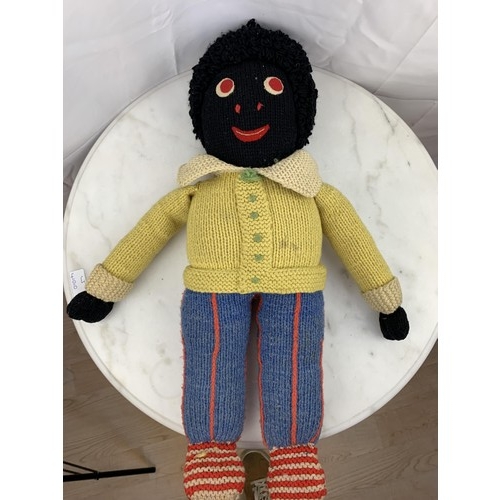 261 - A VINTAGE COLLECTABLE DOLL