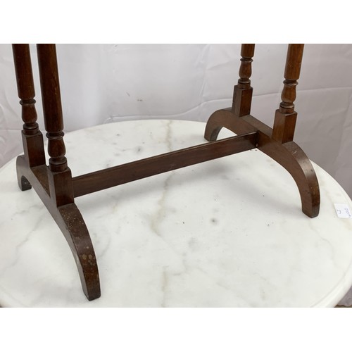 216 - ANTIQUE TALL ROSEWOOD TWIN SPIDDLE LEGGED SIDE TABLE