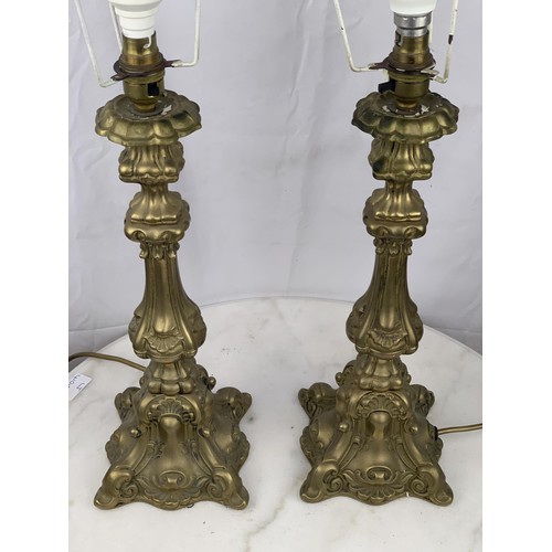 218 - A MATCHING PAIR OF ORNATE HEAVY BRASS LAMP BASES 18