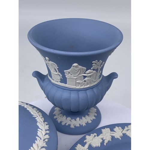 219 - 3 PIECES OF WEDGEWOOD