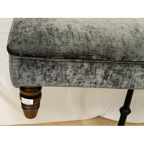 278 - A CRUSHED VELVET FOOTSTOOL 40X25X13