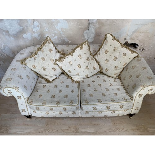 260 - NEAT SIZED MODERN PATTERNED CREAM STUFFOVER SOFA