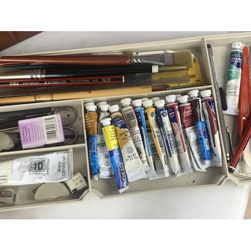 273 - A BOXED TABLE TOP ARTISTS EASLE AND BOX OF MIXED PAINTS AND BRUSHES ETC