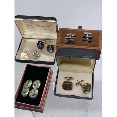 120A - 4 MIXED SETS OF CUFFLINKS