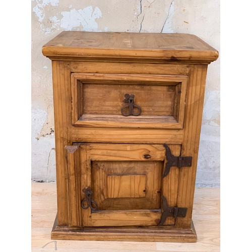 101A - A MEXICAN PINE BEDSIDE