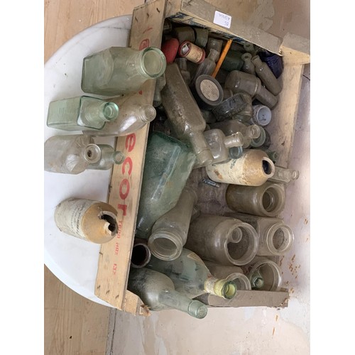 17 - A LARGE BOX OF MIXED COLLECTABLE ANTIQUES BOTTLES