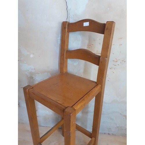 190 - OAK HIGH CHAIR