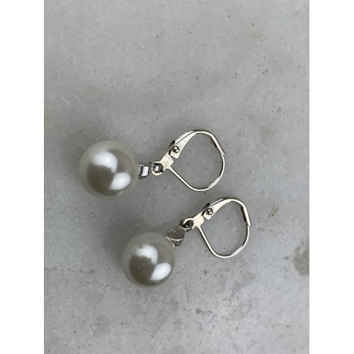 277 - A PAIR OF SILVER ,PEARL AND CRYSTAL DROP EARRINGS