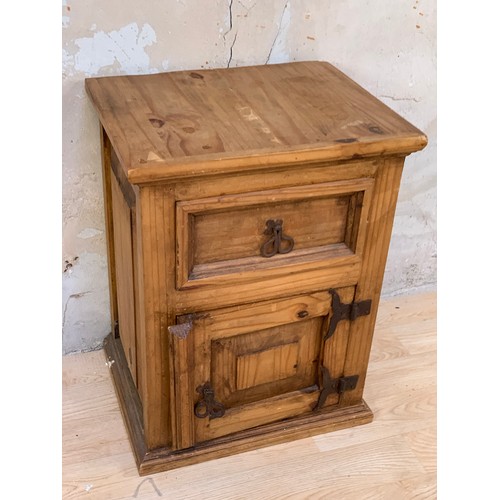 8 - A MEXICAN PINE BEDSIDE