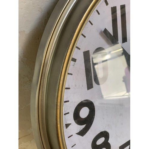 39 - A BRONZED FINISH WALL CLOCK21