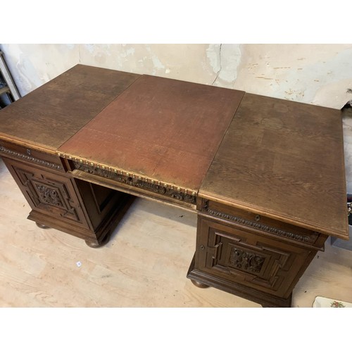 326 - A TWIN PEDESTAL DESK (64X32