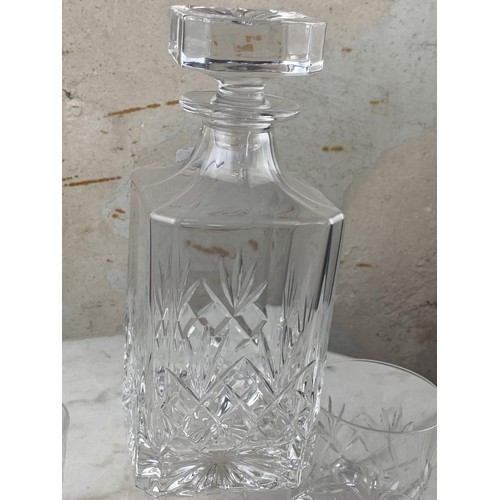 337 - A GALWAY CRYSTAL DECANTER WITH 4 MATCHING WHISKEY THUMBLERS