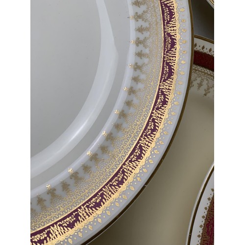 68 - A SET OF 10 ANTUQE DESSERT PLATES