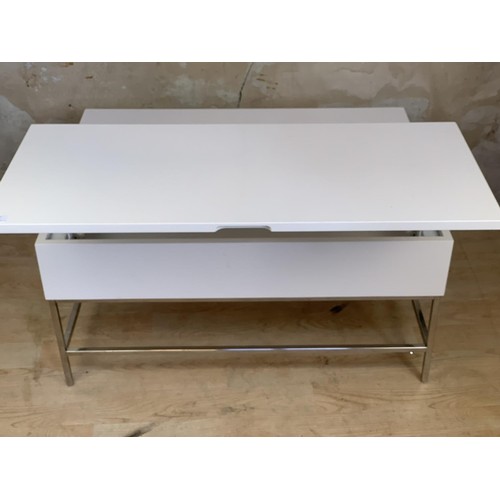 160 - A WHITE HIGH GLOSS COFFEE TABLE WITH METAMORPHIC STORAGE 36x18x26