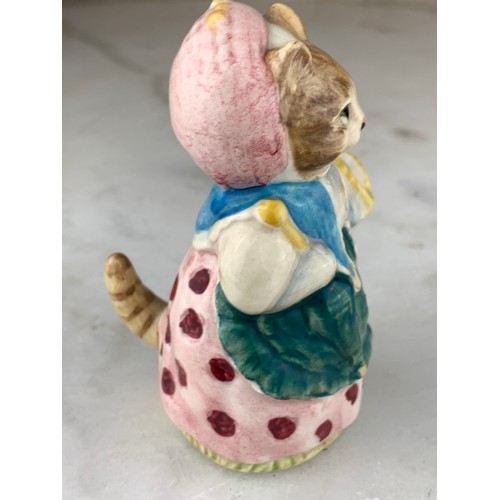 446 - A BESWICK  BEATRIX POTTER FIGURENE COUSIN RIBBY 3