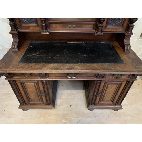 479 - A TWIN PEDESTAL DESK (TOP 64X31