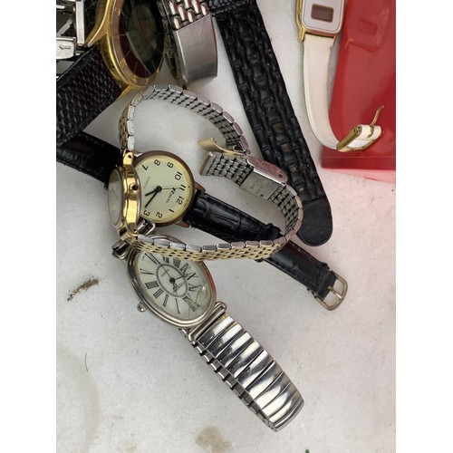 497 - A LOT OF 22 MIXED GENTS WATCHES