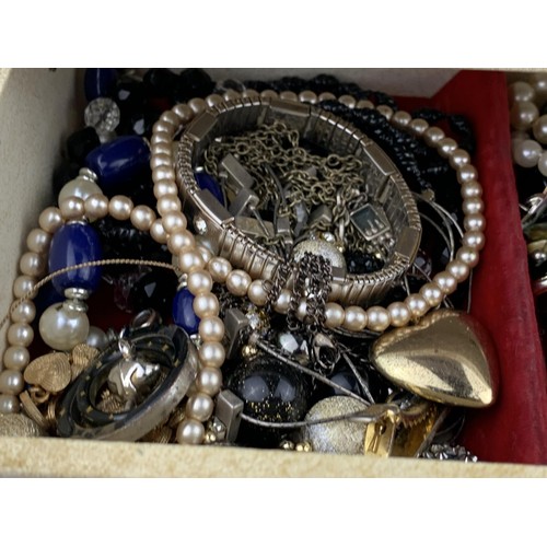 498 - A MIXED BOX OF JEWELLERY