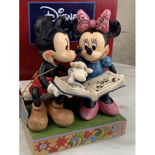 504 - A BOXED DISNEY MICKEY & MINNIE SHARING MEMORIES FIGURINE