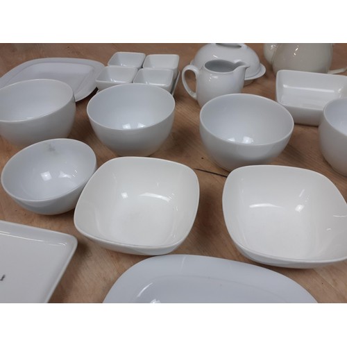 512 - A  DENBY PART DINNER SERVICE