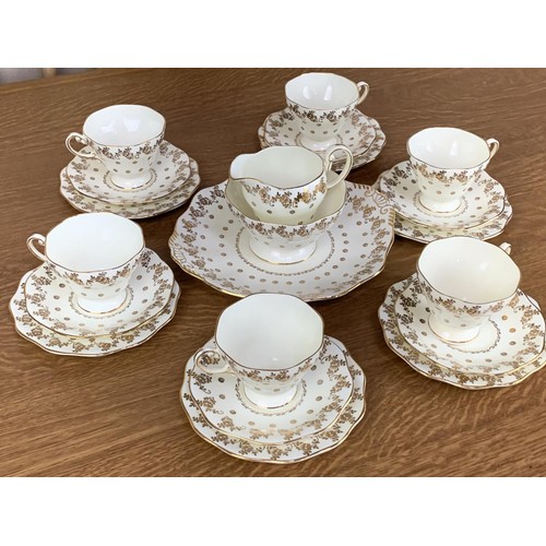 520 - A 21 PIECE CHINA TEA SERVICE BY FOLEY