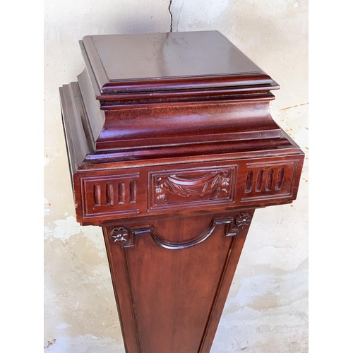 618 - LARGE MAH CARVED PEDESTAL 4ft tall