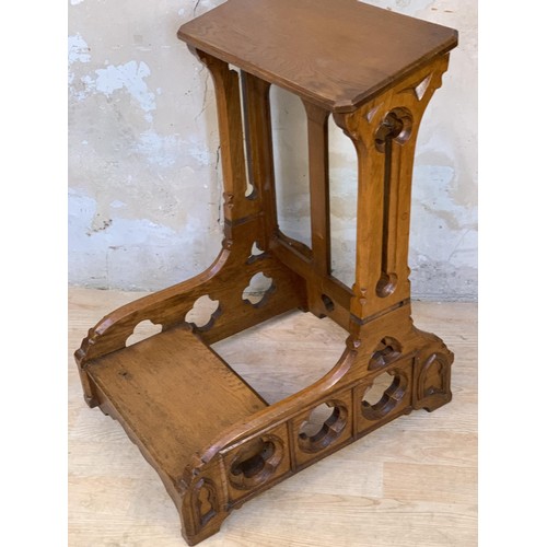 634 - ANTIQUE OAK PRAYER STOOL