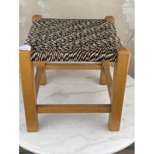 636 - A ROPE STOOL